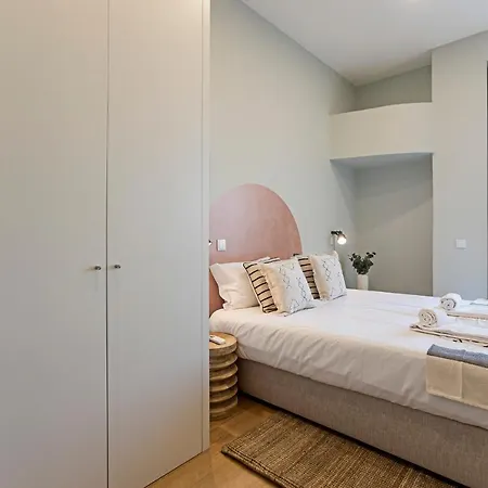 31 Janeiro 157 - Delightful 1br Flat W/ Ac & Balcony By Lovelystay Apartment *