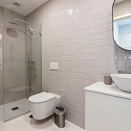 31 Janeiro 157 - Delightful 1br Flat W/ Ac & Balcony By Lovelystay Porto