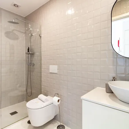 31 Janeiro 157 - Delightful 1br Flat W/ Ac & Balcony By Lovelystay Oporto