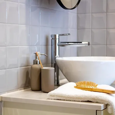 31 Janeiro 157 - Delightful 1br Flat W/ Ac & Balcony By Lovelystay Oporto