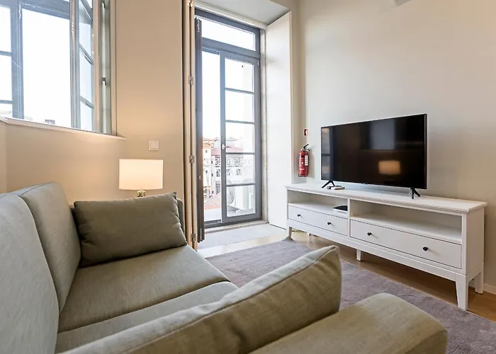 Appartamento 31 Janeiro 157 - Delightful 1br Flat W/ Ac & Balcony By Lovelystay